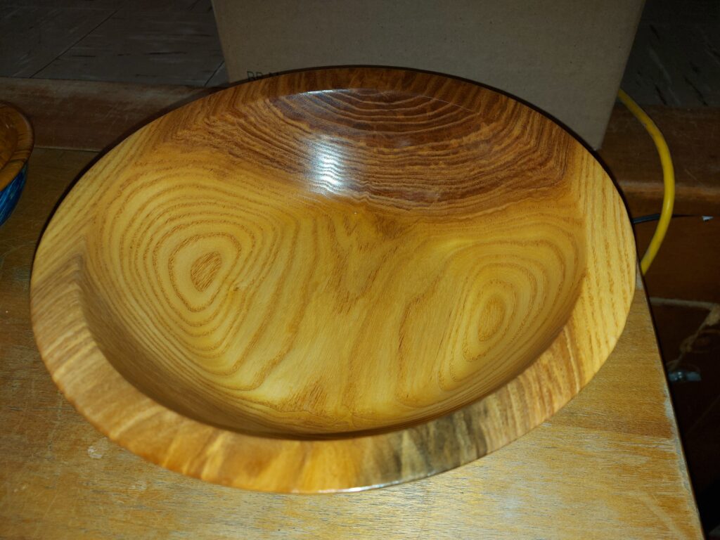 Oak bowl by Noel G